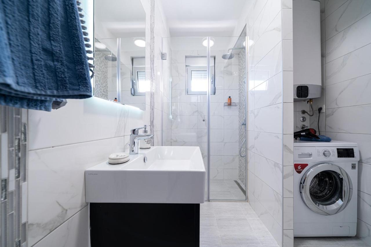 Luxury Dream View Apartment Kotor Bagian luar foto
