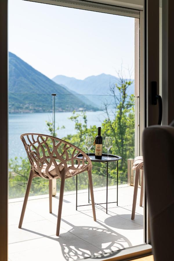 Luxury Dream View Apartment Kotor Bagian luar foto